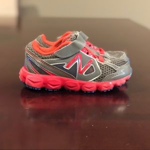 New Balance 750v3 - Little Kids sz 8